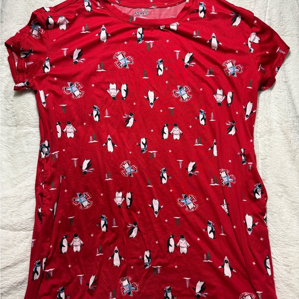 Women’s Playful Penguin Red Sleep Shirt with Pockets L-XL